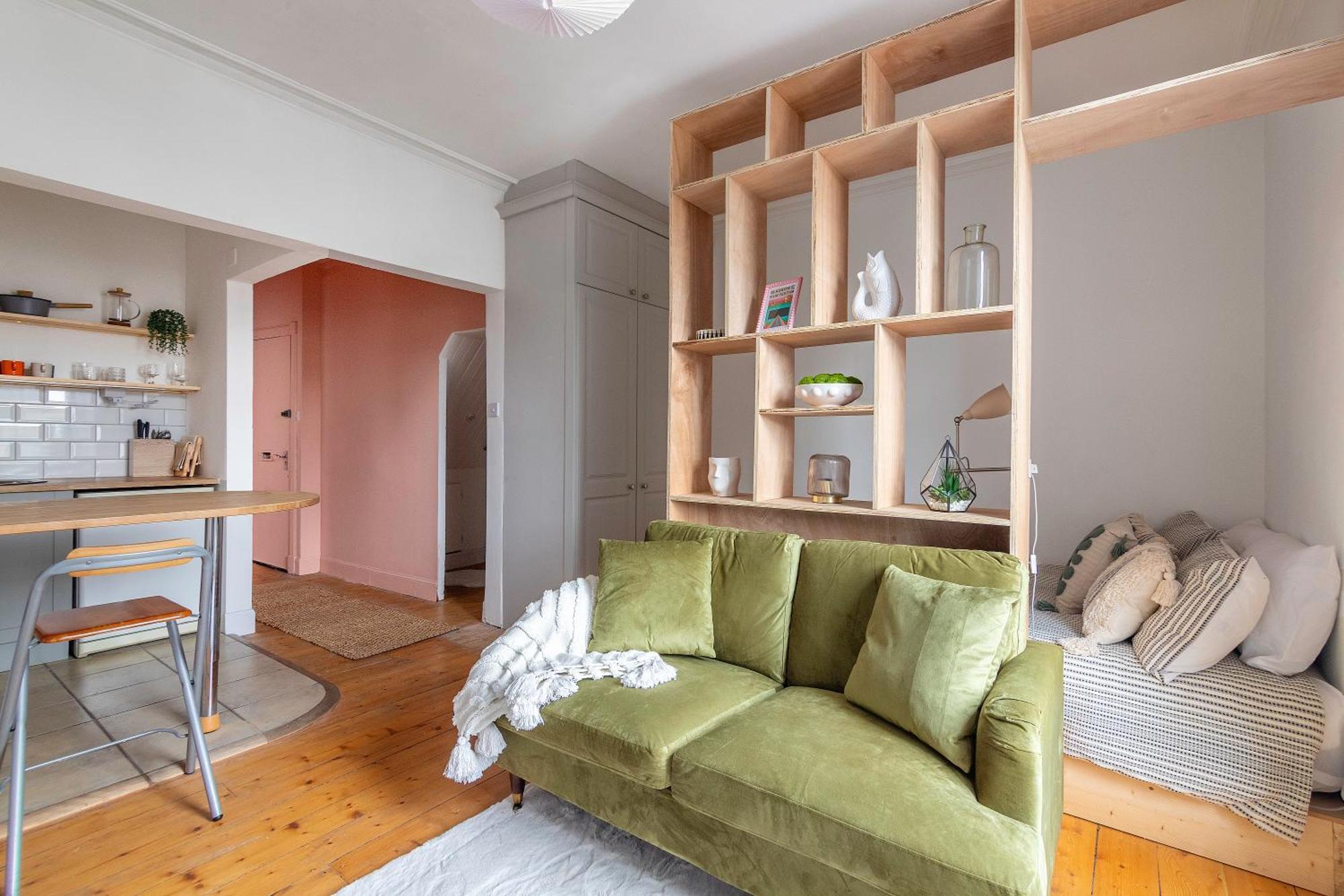 Stylish Near Apartment